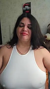 Snapshot of littleRikka chatting on March 25, 2026, 6:57 am littleRikka online show from March 25, 2026, 6:57 am