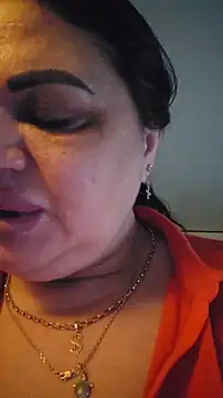 Snapshot of littleRikka chatting on April 14, 2026, 8:19 am littleRikka online show from April 14, 2026, 8:19 am