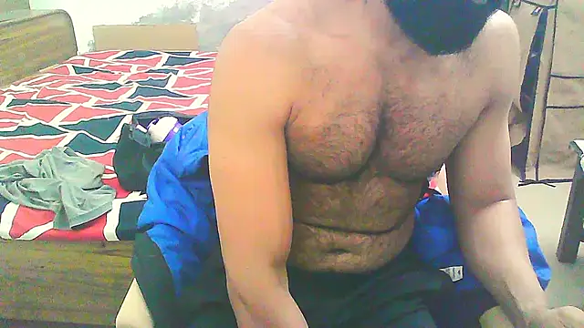 Snapshot of Vbestshow chatting on November 24, 2025, 11:43 am Vbestshow online show from November 24, 2025, 11:43 am