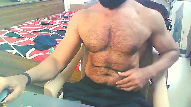 Snapshot of Vbestshow chatting on December 3, 2025, 11:42 am Vbestshow online show from December 3, 2025, 11:42 am