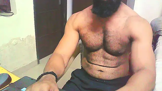 Snapshot of Vbestshow chatting on October 8, 2025, 11:01 am Vbestshow online show from October 8, 2025, 11:01 am