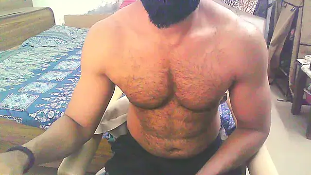 Snapshot of Vbestshow chatting on November 5, 2025, 11:24 am Vbestshow online show from November 5, 2025, 11:24 am