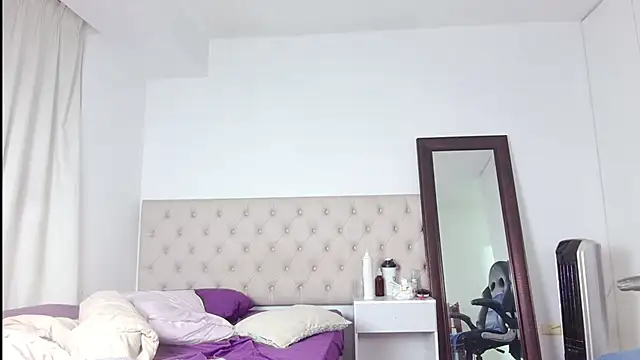 ms freyax online show from July 12, 2026, 4:02 am