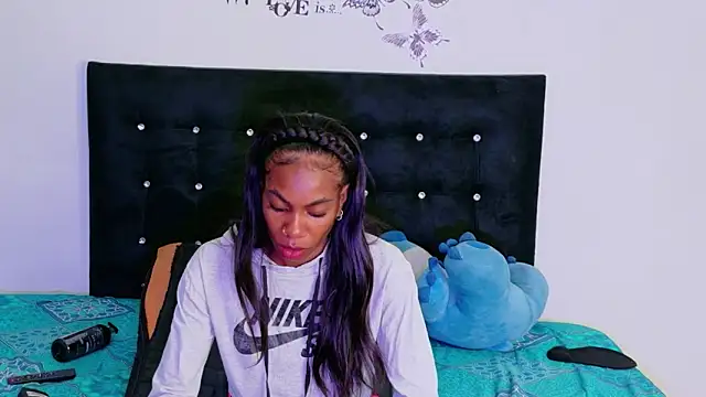 Snapshot of Blackrosse__ chatting on May 13, 2026, 1:29 pm Blackrosse online show from May 13, 2026, 1:29 pm