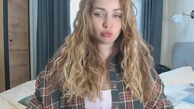 Snapshot of xxkristinaxx chatting on April 10, 2026, 12:23 pm xxkristinaxx online show from April 10, 2026, 12:23 pm