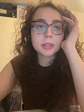 ladyturtle online show from April 30, 2026, 8:38 pm