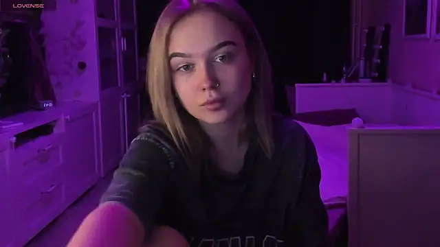 Snapshot of MaryDreaminess chatting on January 22, 2025, 5:49 pm MaryDreaminess online show from January 22, 2025, 5:49 pm