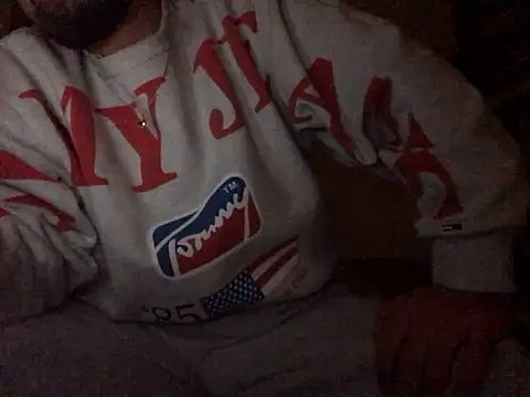 Snapshot of fuckerplayer1 chatting on February 14, 2026, 1:17 am fuckerplayer1 online show from February 14, 2026, 1:17 am