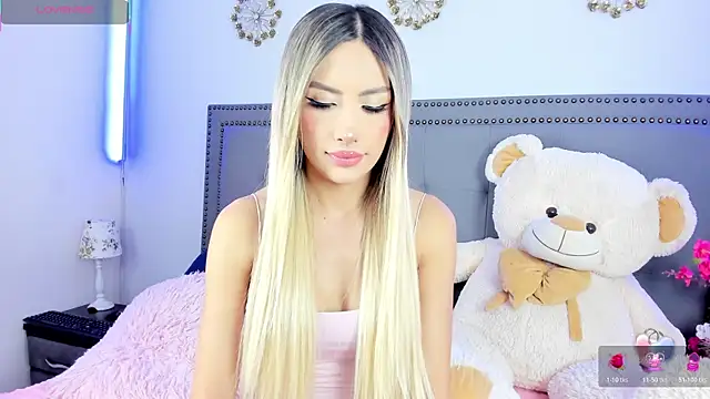 ale lovee online show from April 22, 2026, 12:39 am