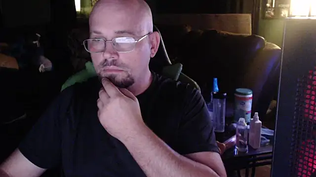 Hunter Largoxh online show from November 24, 2025, 2:44 am