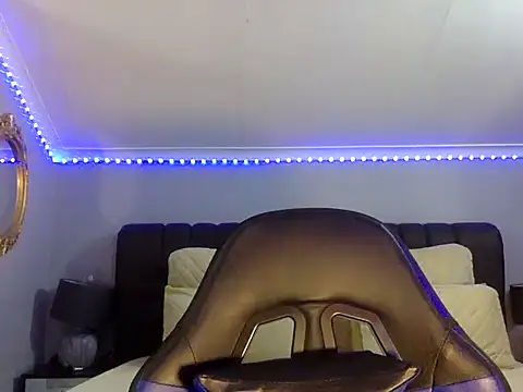 Snapshot of BOOTYBANGER24xx chatting on October 14, 2025, 2:56 am BOOTYBANGER24xx online show from October 14, 2025, 2:56 am