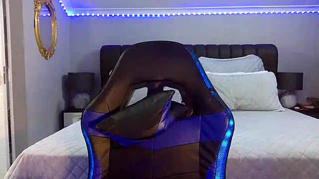 Snapshot of BOOTYBANGER24xx chatting on November 8, 2025, 3:21 am BOOTYBANGER24xx online show from November 8, 2025, 3:21 am