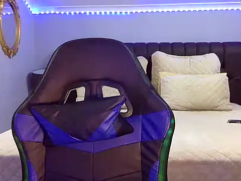 Snapshot of BOOTYBANGER24xx chatting on September 14, 2025, 1:17 am BOOTYBANGER24xx online show from September 14, 2025, 1:17 am