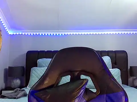 Snapshot of BOOTYBANGER24xx chatting on September 23, 2025, 2:18 am BOOTYBANGER24xx online show from September 23, 2025, 2:18 am