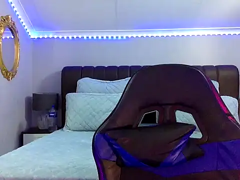 Snapshot of BOOTYBANGER24xx chatting on September 27, 2025, 2:18 am BOOTYBANGER24xx online show from September 27, 2025, 2:18 am