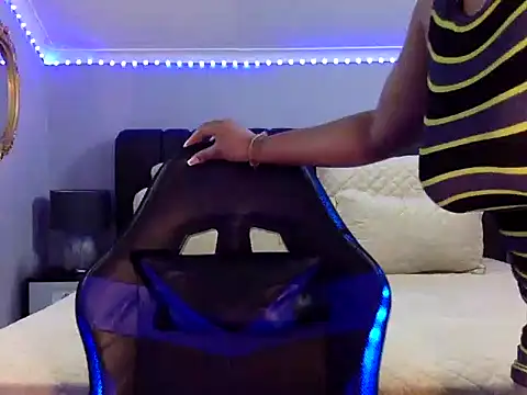 Snapshot of BOOTYBANGER24xx chatting on October 3, 2025, 3:09 am BOOTYBANGER24xx online show from October 3, 2025, 3:09 am