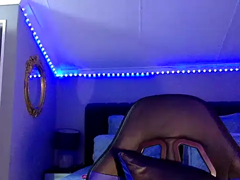 Snapshot of BOOTYBANGER24xx chatting on September 19, 2025, 1:53 am BOOTYBANGER24xx online show from September 19, 2025, 1:53 am