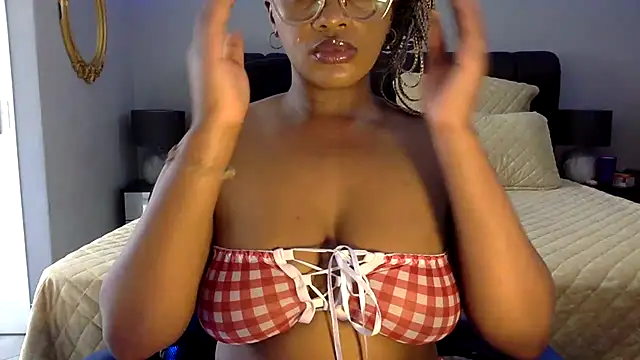 Snapshot of BOOTYBANGER24xx chatting on November 13, 2025, 7:23 am BOOTYBANGER24xx online show from November 13, 2025, 7:23 am