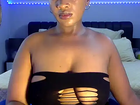 Snapshot of BOOTYBANGER24xx chatting on November 12, 2025, 3:32 am BOOTYBANGER24xx online show from November 12, 2025, 3:32 am