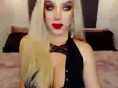 HugeCockDominantXxX online show from April 15, 2026, 8:53 pm