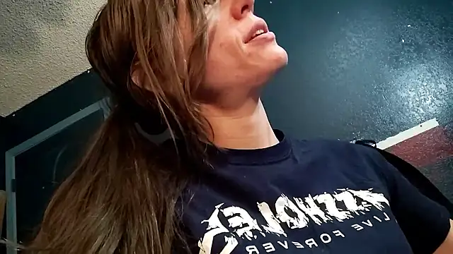 TheDaisyChaos online show from December 4, 2024, 5:10 am