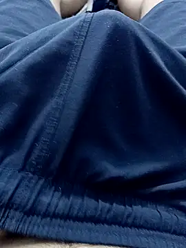 Snapshot of Babyucum4me chatting on December 17, 2025, 6:35 pm Babyucum4me online show from December 17, 2025, 6:35 pm