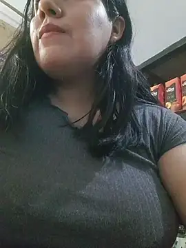 Snapshot of Kalani_Engel chatting on February 22, 2026, 6:27 am Kalani Engel online show from February 22, 2026, 6:27 am