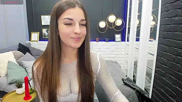 Snapshot of DianaMagestic chatting on February 12, 2025, 1:37 pm DianaMagestic online show from February 12, 2025, 1:37 pm