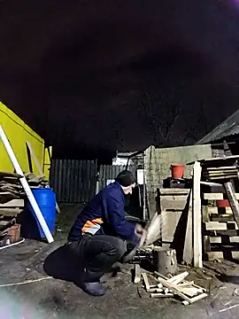 Snapshot of sarpe4 chatting on December 4, 2025, 3:44 pm sarpe4 online show from December 4, 2025, 3:44 pm