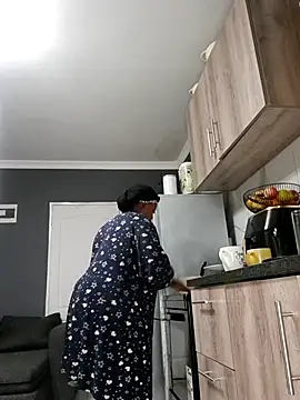 Snapshot of SWEETDOLLY29XX chatting on September 18, 2025, 12:35 am SWEETDOLLY29XX online show from September 18, 2025, 12:35 am