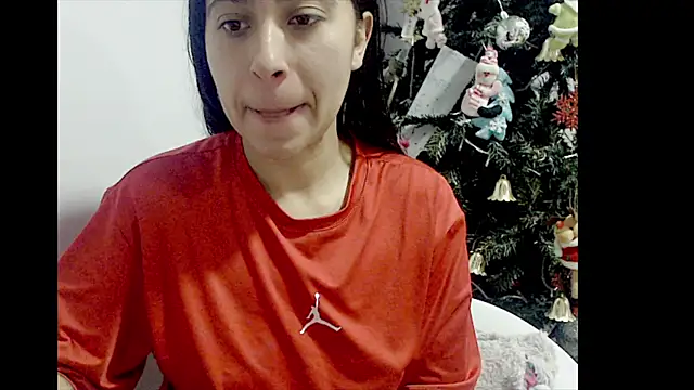 Snapshot of lizztaylor535 chatting on December 26, 2024, 3:42 pm lizztaylor535 online show from December 26, 2024, 3:42 pm