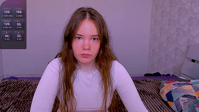 Snapshot of Janie_JJ_Curvie chatting on April 30, 2026, 4:41 am Janie JJ Curvie online show from April 30, 2026, 4:41 am
