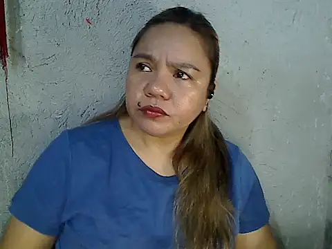 Snapshot of ambersmile chatting on February 1, 2026, 11:47 pm ambersmile online show from February 1, 2026, 11:47 pm