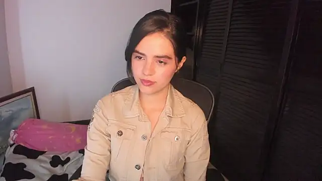 mia collins x online show from September 11, 2025, 8:31 pm