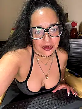 PichyPrettyPussy online show from November 11, 2025, 7:08 pm