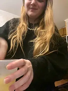 -MimmiLissa- online show from April 13, 2026, 11:09 pm