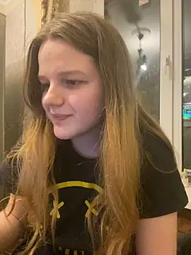 -MimmiLissa- online show from April 28, 2026, 5:50 pm