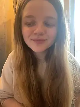 -MimmiLissa- online show from April 23, 2026, 12:11 pm