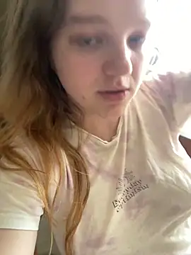 Snapshot of -MimmiLissa- chatting on May 19, 2026, 12:34 pm -MimmiLissa- online show from May 19, 2026, 12:34 pm