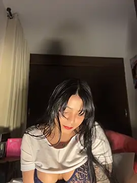 Snapshot of Naiara_sex chatting on April 21, 2026, 5:47 am Naiara sex online show from April 21, 2026, 5:47 am