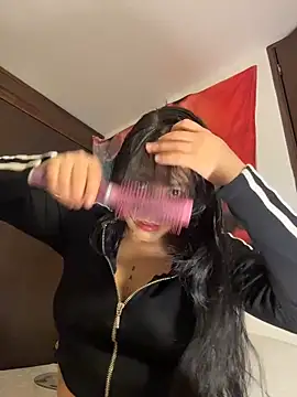 Snapshot of Naiara_sex chatting on May 27, 2026, 7:16 am Naiara sex online show from May 27, 2026, 7:16 am