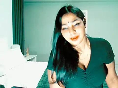 apishkagalmon online show from October 5, 2025, 4:42 pm