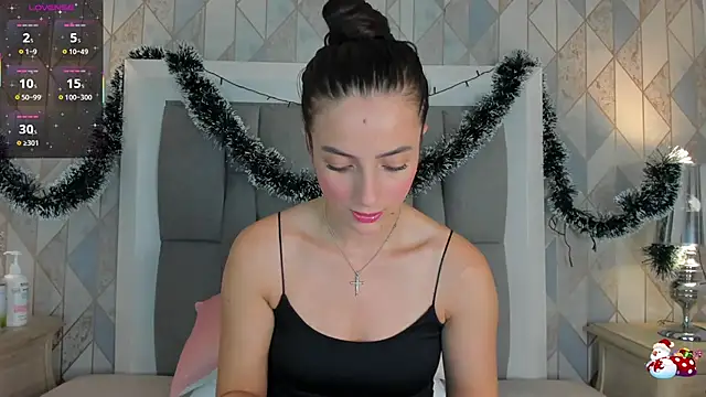 Princsgirl  online show from December 15, 2025, 6:14 pm