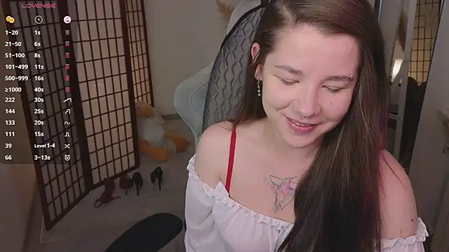 Snapshot of Mira_Falls chatting on June 15, 2026, 5:51 am Mira Falls online show from June 15, 2026, 5:51 am