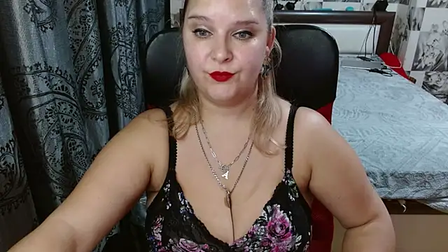 Snapshot of Boolochka chatting on December 3, 2025, 8:19 pm Boolochka online show from December 3, 2025, 8:19 pm