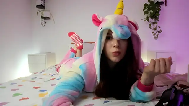 Snapshot of Pokemeboy chatting on December 13, 2025, 8:04 pm Pokemeboy online show from December 13, 2025, 8:04 pm