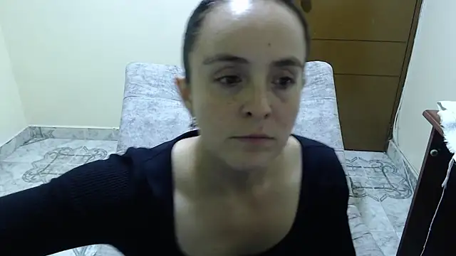 Snapshot of antara_hotgirl chatting on April 6, 2026, 10:33 pm antara hotgirl online show from April 6, 2026, 10:33 pm