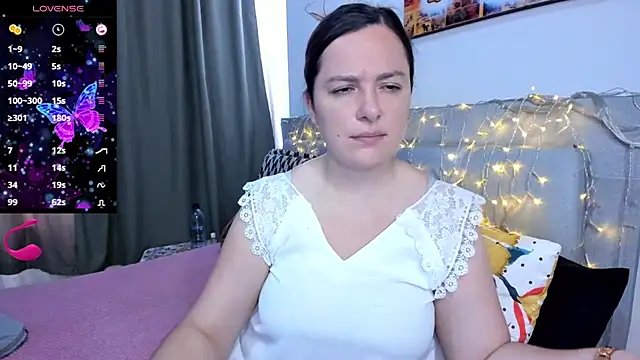 Snapshot of angelaagomez chatting on April 10, 2026, 6:48 pm angelaagomez online show from April 10, 2026, 6:48 pm