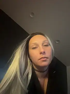 Babii Nova online show from April 29, 2026, 9:13 am