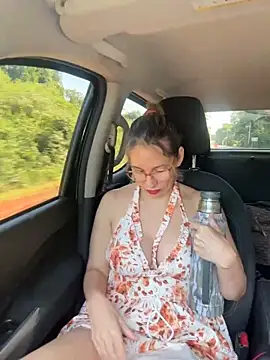 Snapshot of Gatitacarlita chatting on November 28, 2025, 12:27 pm Gatitacarlita online show from November 28, 2025, 12:27 pm